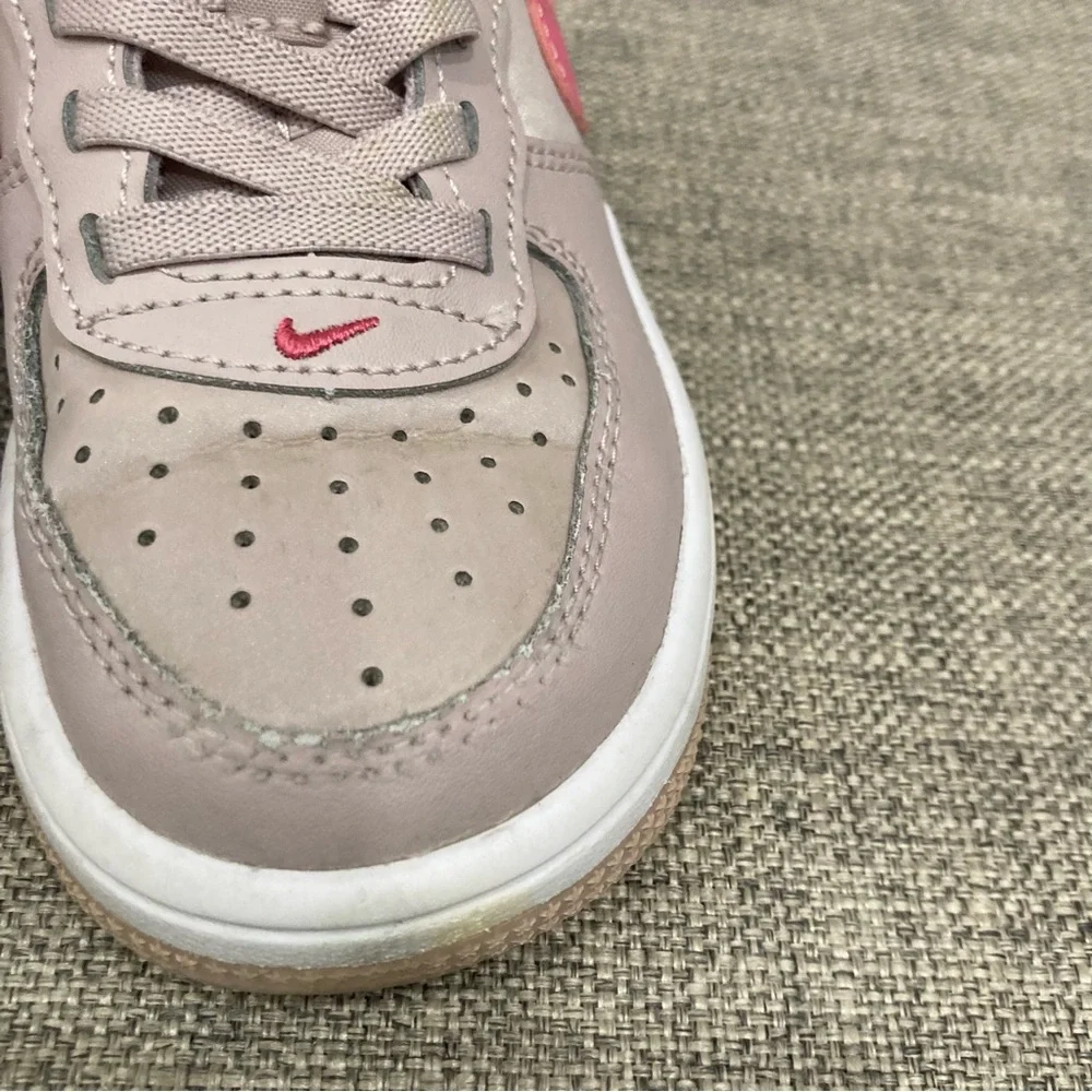 Nike Kids Air Force 1 Low Sneakers size 10c play for regular wear - Picture 6 of 7